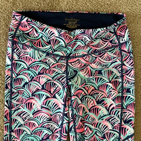 Lilly Pulitzer Weekender Legging Luxletic Seaside Aqua Neptune Nets Blue Small S - Picture 2 of 5